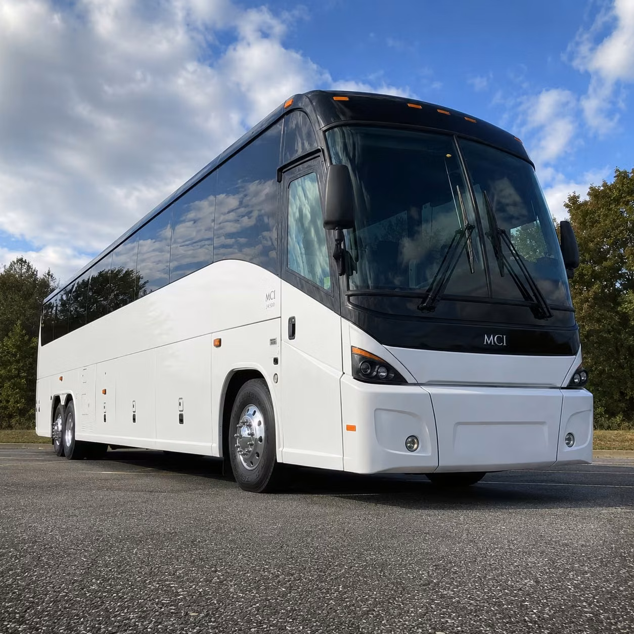 shuttle your grand prairie employees between remote parking and your worksite